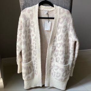 NWT Barefoot Dreams Leopard cardigan size Medium